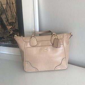 Coach Satchel beige • NWOT